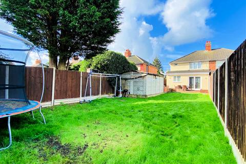 3 bedroom semi-detached house for sale, Narborough Road South, Braunstone Town, LE3