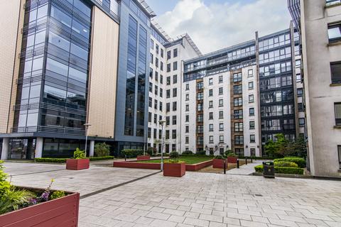 2 bedroom flat to rent, The Atrium , Waterfront Plaza, London Road, City Centre