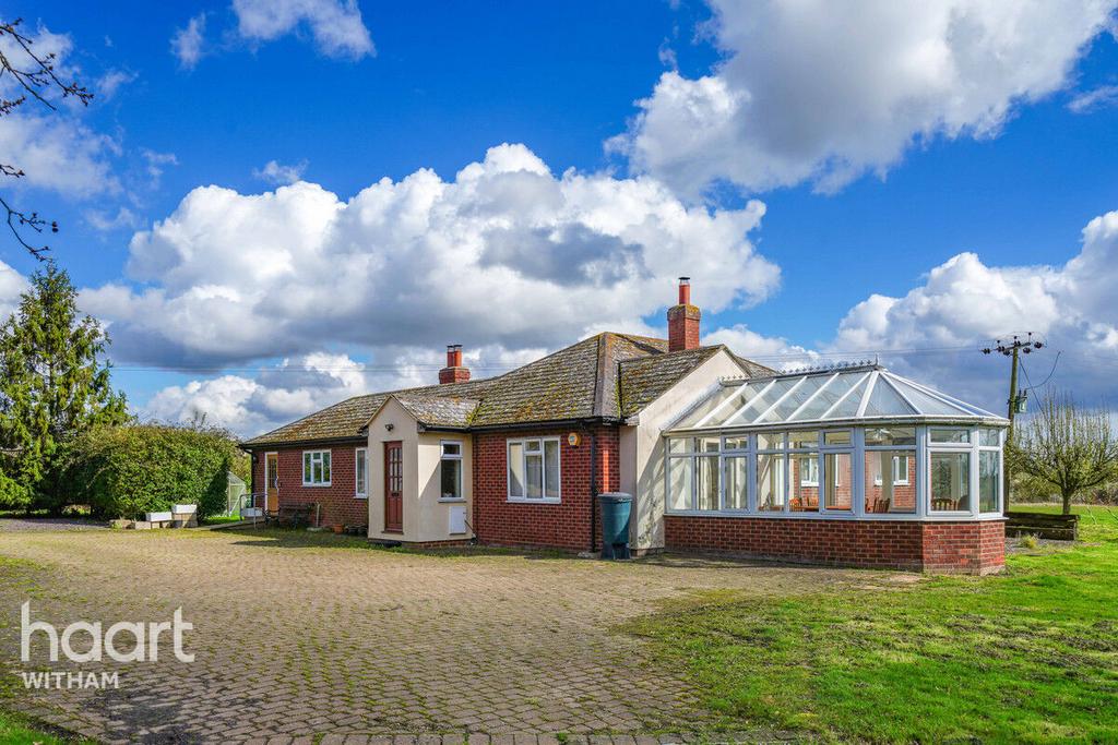 Plains Road, Great Totham 3 bed detached bungalow for sale £1,000,000