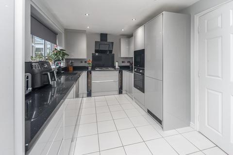 19 Bamburgh Close, Amble, Morpeth, NE65 0GR
