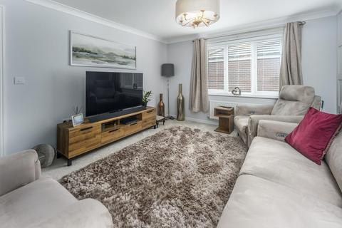 19 Bamburgh Close, Amble, Morpeth, NE65 0GR