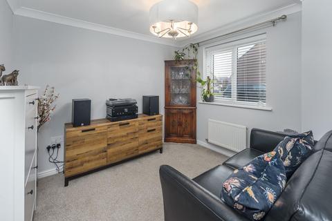 19 Bamburgh Close, Amble, Morpeth, NE65 0GR
