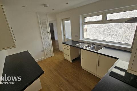 5 Crawshay Road, Tonypandy, CF40 1TD