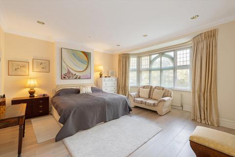 6 bedroom semi-detached house for sale, Hollycroft Avenue, London, NW3