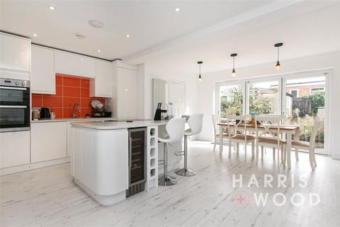 11 Dereham Avenue, Ipswich, IP3 0QA