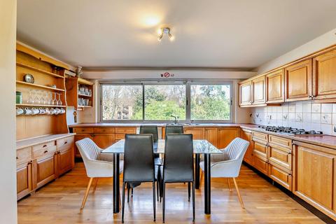 7 bedroom terraced house for sale, Ferry Street, London E14