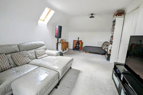 1 bedroom flat for sale, Royal Drive, Bordon GU35