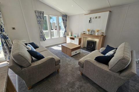 2 bedroom lodge for sale, Dawlish Sands Holiday Park