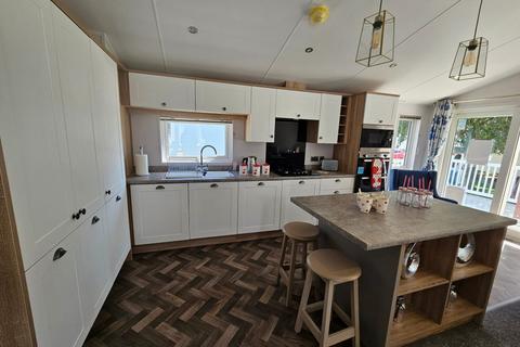 2 bedroom lodge for sale, Dawlish Sands Holiday Park