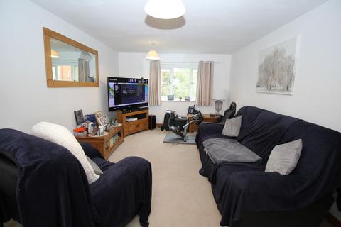 32 Kendal, Purfleet-on-thames, RM19 1LJ