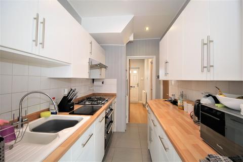 4 bedroom terraced house for sale, Rainham RM13