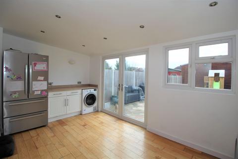 4 bedroom terraced house for sale, Rainham RM13