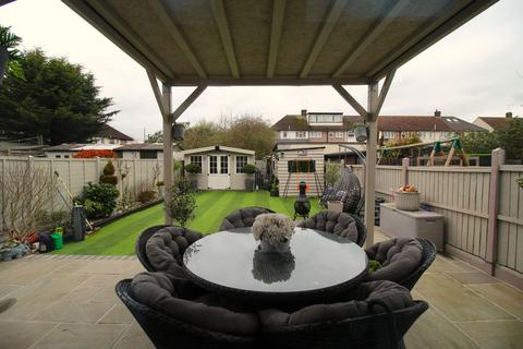 5 Nelson Road, Rainham, RM13 8AU