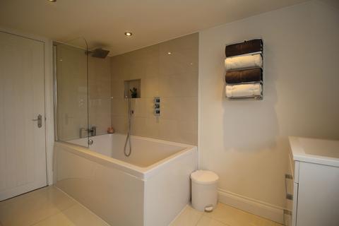 5 Nelson Road, Rainham, RM13 8AU