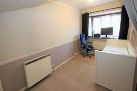 1 bedroom semi-detached house to rent, Betterton Road, Rainham RM13