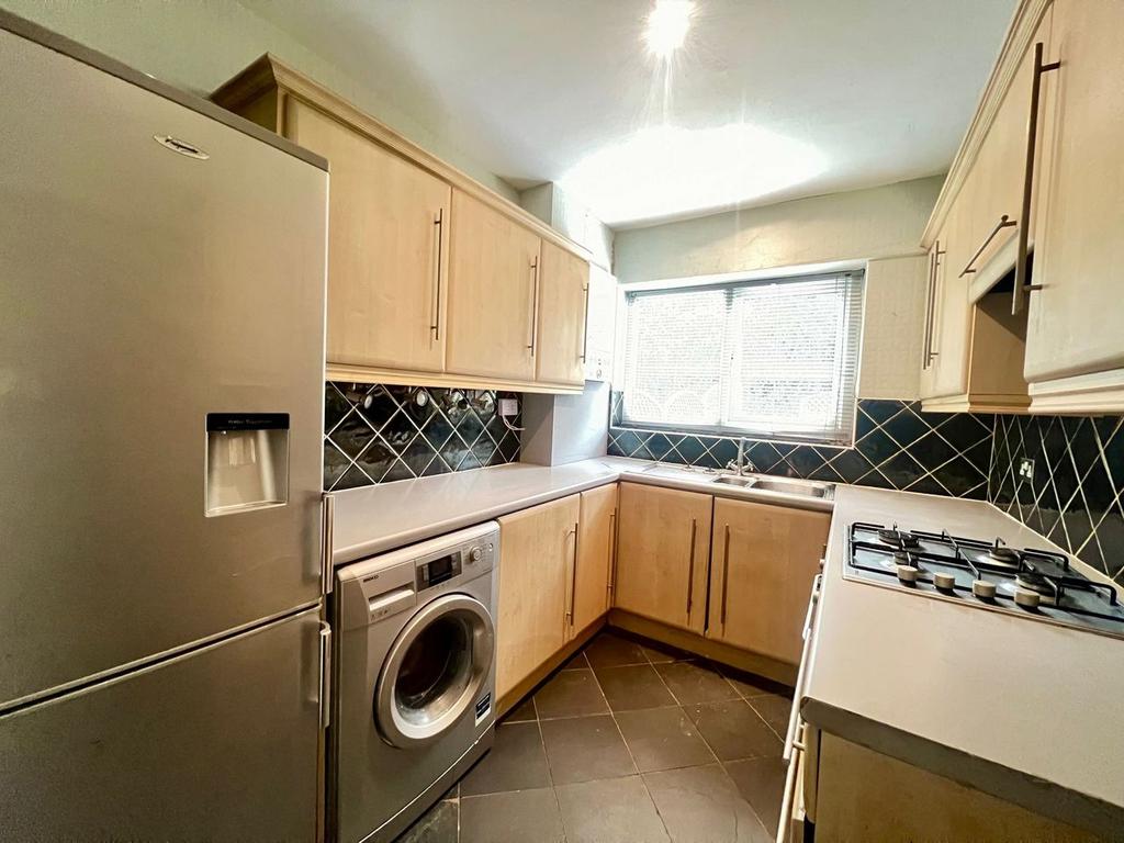 Summerbridge Crescent, Bradford BD10 3 bed townhouse for sale £139,950