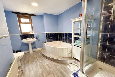 56 Brandy Carr Road, Kirkhamgate, Wakefield, WF2 0RR