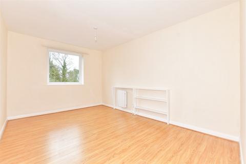 2 bedroom flat for sale, St. Peter's Park Road, Broadstairs, Kent