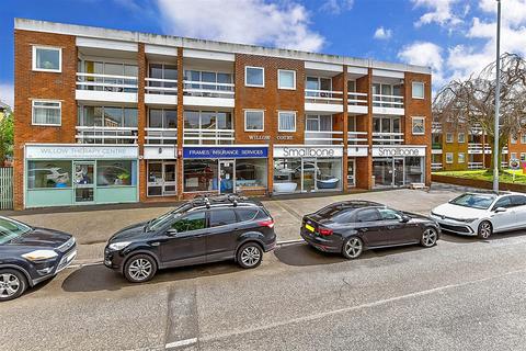 2 bedroom flat for sale, St. Peter's Park Road, Broadstairs, Kent