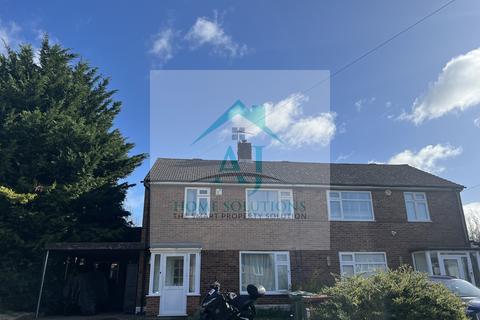 4 bedroom semi-detached house for sale, Pinewood Close, Pinner, Greater London