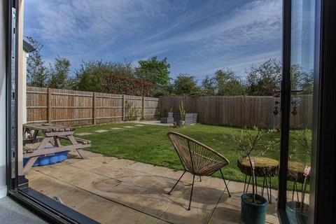 3 bedroom detached house for sale, Thompsons Yard, Yaxley, Peterborough. PE7 3TA