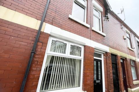 3 bedroom terraced house to rent, Furnace Street, Dukinfield, SK16
