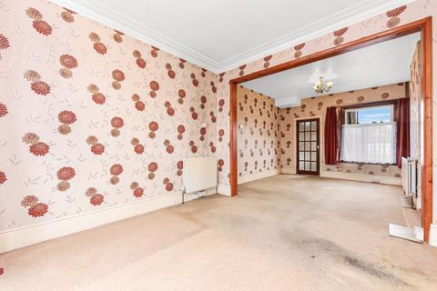 3 bedroom semi-detached house for sale, Station Road, Hayes, UB3 4AN