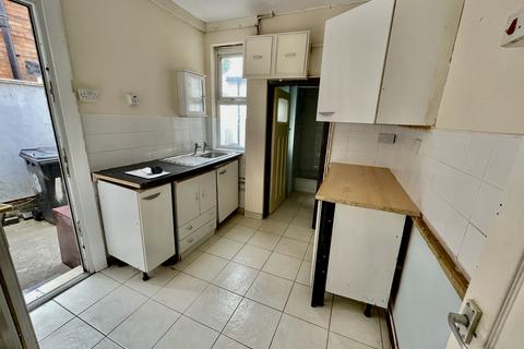 1 bedroom flat to rent, St Thomas Road, Normanton DE23