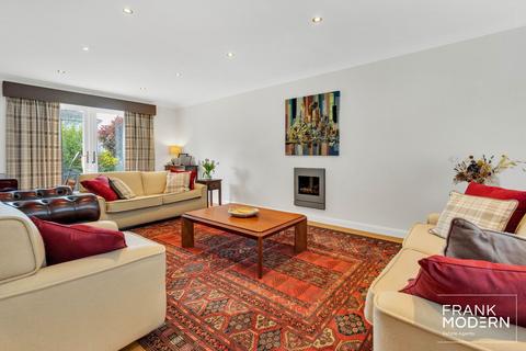 7 Thomas Close, Bretton, Peterborough, PE3 9AY