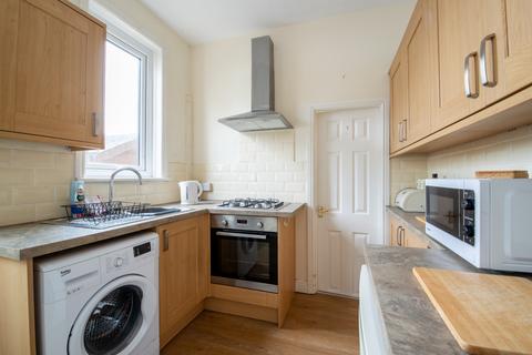 2 bedroom end of terrace house for sale, Ash Grove, Bingley, West Yorkshire, BD16