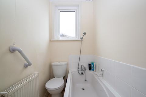 12 Ash Grove, Bingley, BD16 1LU