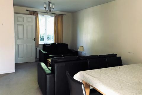 2 bedroom terraced house to rent, Bolsin Drive, Colchester CO4