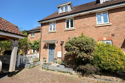 3 bedroom townhouse for sale, Orchard Close, Burgess Hill, RH15