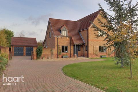 5 bedroom detached house for sale, Willows Close, Tydd St Mary