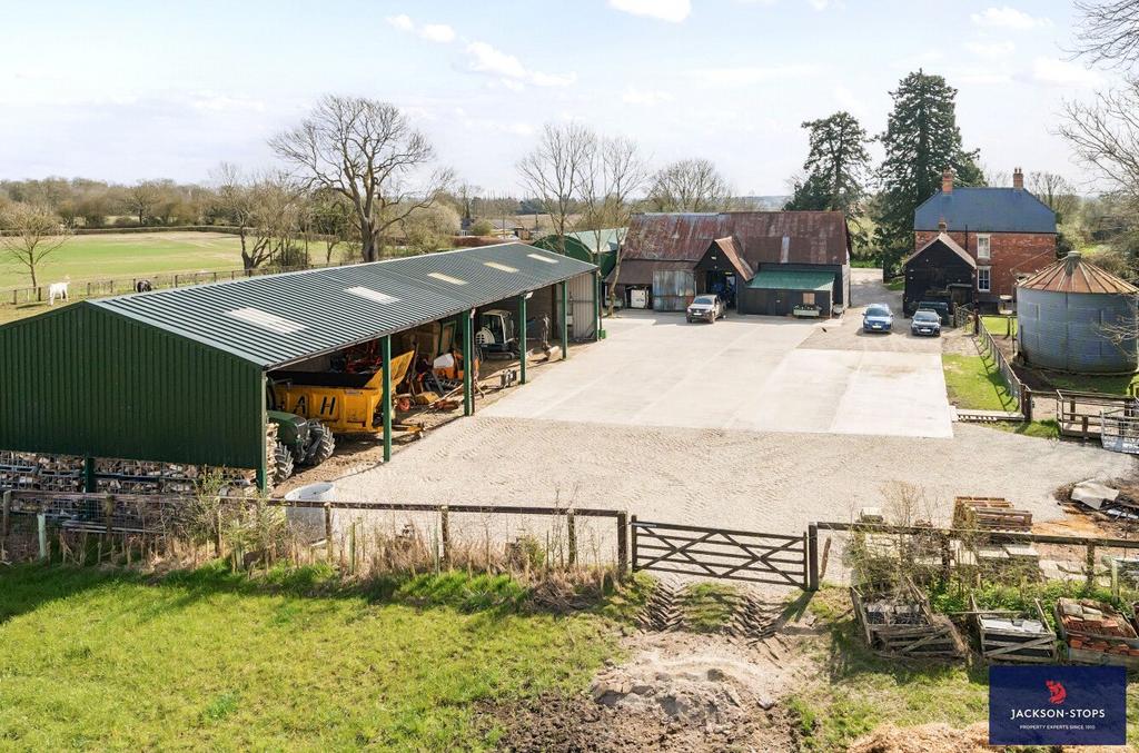 Farley Green, Wickhambrook, CB8 3 bed equestrian property for sale £
