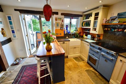 2 bedroom semi-detached house for sale, Walnut Cottage Top Street Charlton WR10 3LE