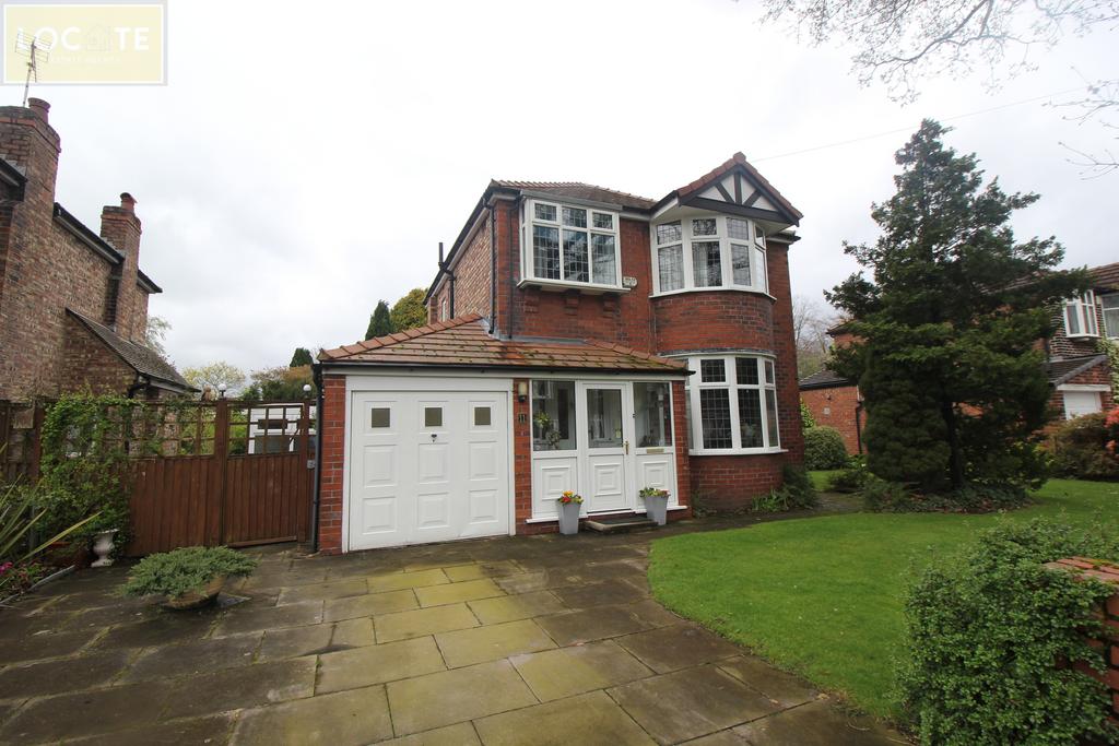 Thirlmere Road, Flixton 3 bed detached house for sale £550,000