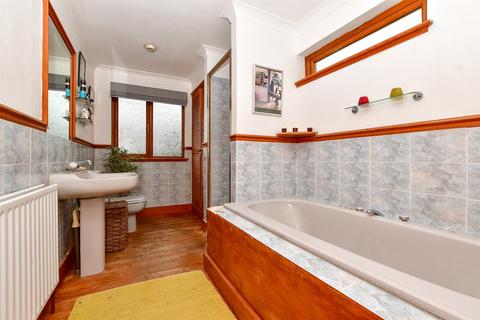 406 Leatherhead Road, Chessington, KT9 2NN