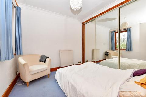 406 Leatherhead Road, Chessington, KT9 2NN
