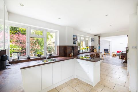1a Bakers Lane, Lingfield, RH7 6HE
