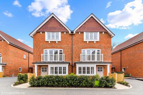 undefined, Cordes Grove, Ascot