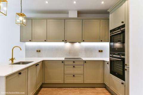 undefined, Cordes Grove, Ascot