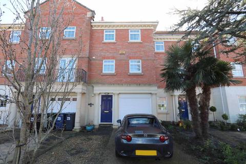 3 bedroom townhouse for sale, Woodvale Court, Southport PR9