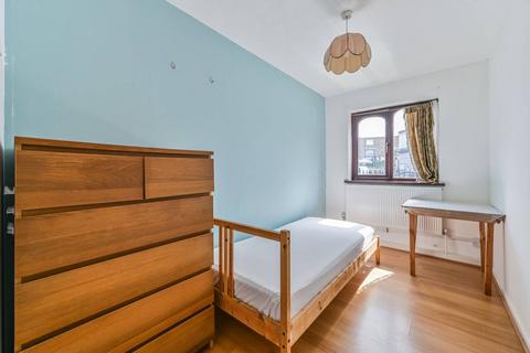 2 bedroom flat for sale, Clapham Road, Clapham North, London, SW9