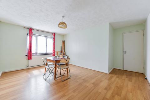 2 bedroom flat for sale, Clapham Road, Clapham North, London, SW9