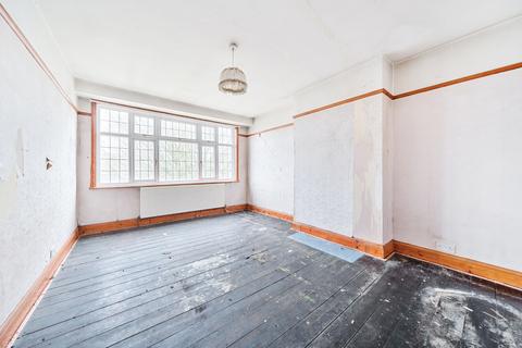 26 Abbots Gardens, London, N2 0JQ