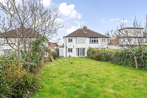 26 Abbots Gardens, London, N2 0JQ