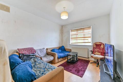 2 bedroom flat for sale, Lower Addiscombe Road, East Croydon, Croydon, CR0