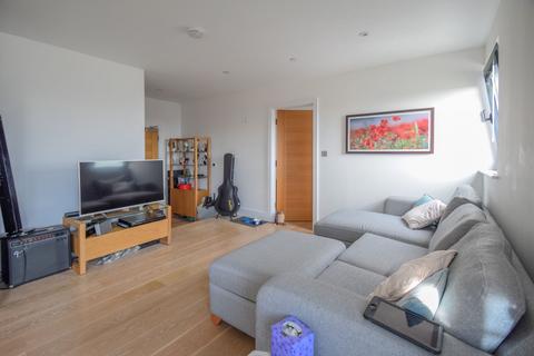 1 bedroom flat to rent, Parkview Apartments, London E14
