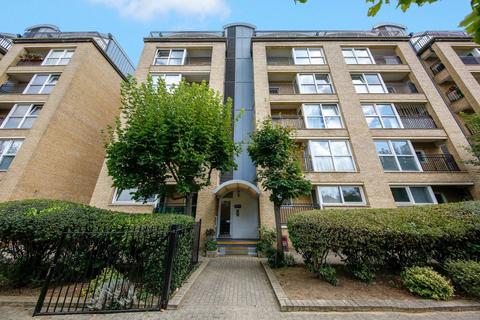 2 bedroom flat for sale, Christian Court, Canada Water, London, SE16